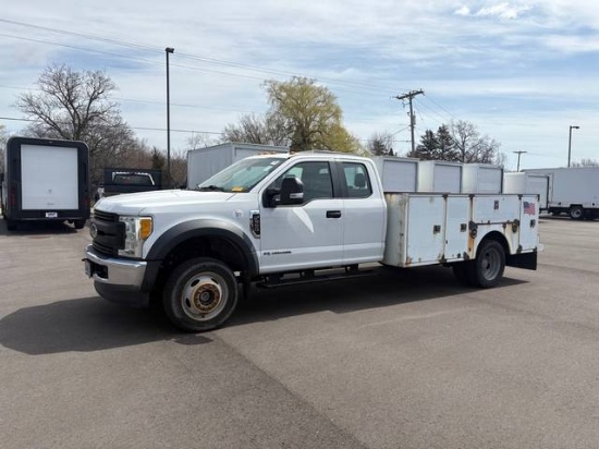 2017  Ford  F550 XL Super Duty Truck
