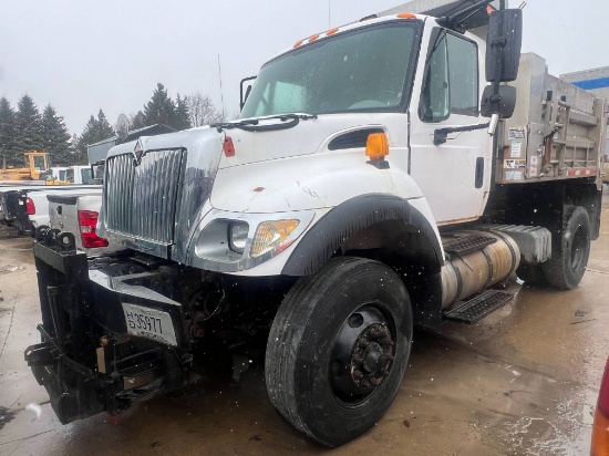 2003  International  7400  Dump Truck