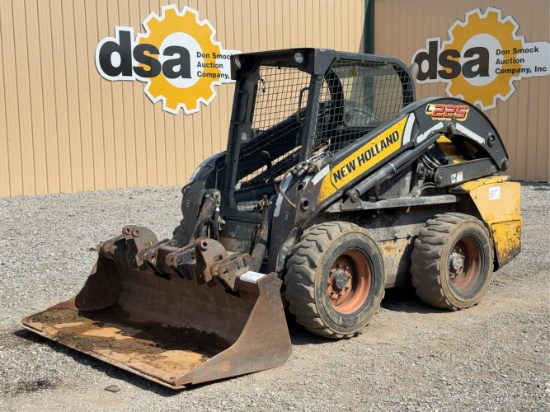 New Holland L225 Skid Loader