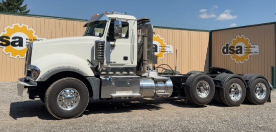 2018 Mack TITAN TD713 Heavy Haul Day Cab Truck Tractor