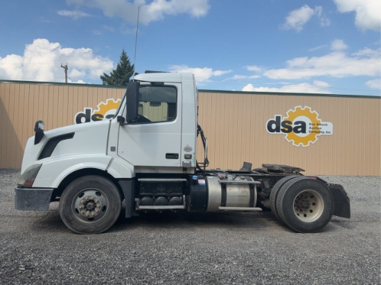2016 Volvo VNL Day Cab Truck Tractor