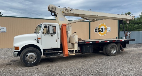 1995 International 4700 Truck Crane