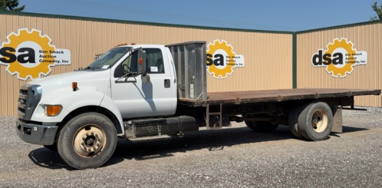 2012 Ford F650 Flatbed Truck