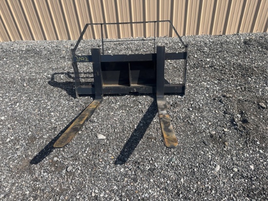 Unused LandHonor 38” Mini Pallet Forks For Mini Skid Loader