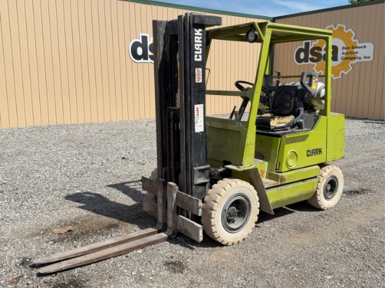 Clark GRX25E Forklift