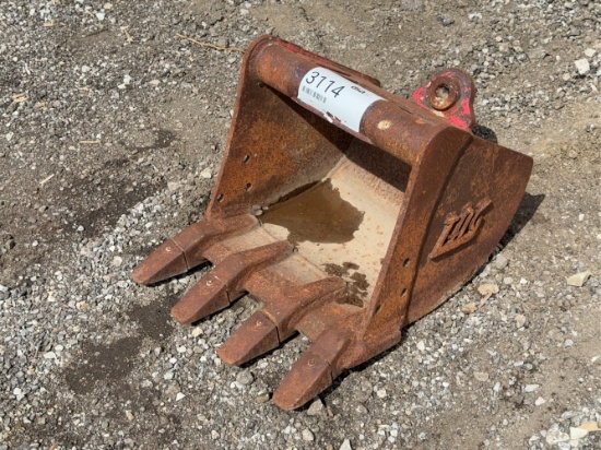 18” Mini Backhoe Bucket