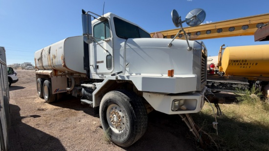 1990 Oshkosh F-2540-SP Water Truck