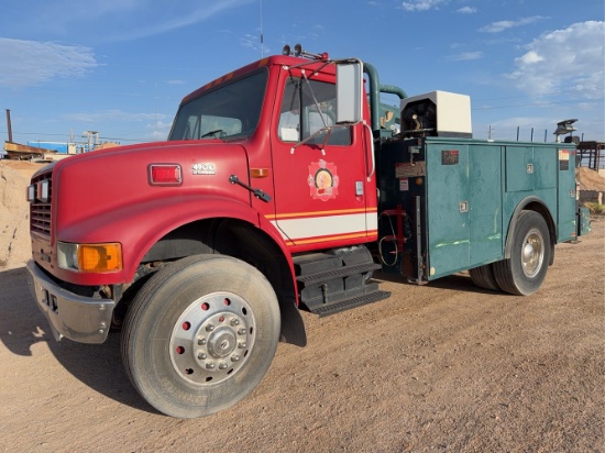 1998 International 4900 DT466E Mechanic Truck