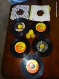 (FR) LOT OF 45'S FROM THE 40'S AND 50'S, BEATLES, AND I LOVE HER, IF I FELL, I SAW HER STANDING