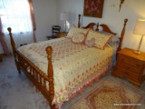 (MBR)OAK QUEEN SIZE BED IN EXCELLENT CONDITION, 64''W 88''D 54''H