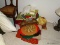 LARGE LOT OF TABLE LINENS. NAPKINS. TABLE CLOTHS. PLACEMATS.