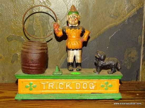 CAST IRON CIRCUS STYLE BANK "TRICK DOG" 8''X2.75''X7.75''