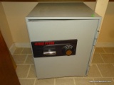 (BATH CLOSET) FIRE FYTER SAFE WITH NO COMBINATION: 16