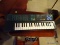 (LR) YAMAHA PORT-A-SOUND PSS-140 KEY BOARD. IS IN GOOD WORKING CONDITION