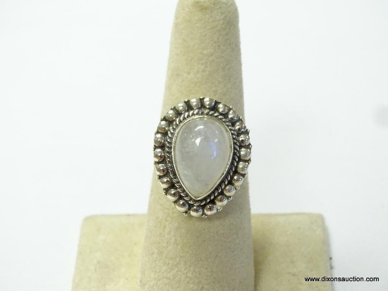 .925 STERLING SILVER PRETTY PEARL SHAPED FIRE DETAILED MOONSTONE RING SIZE 6.75