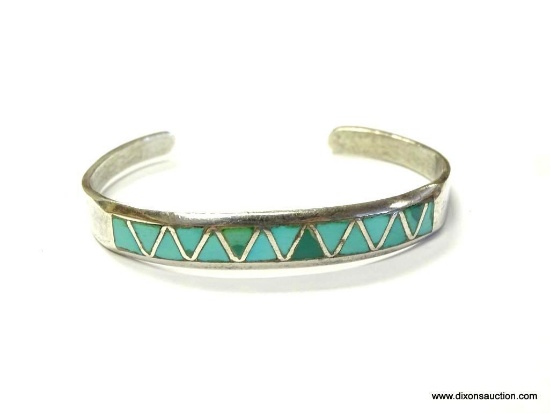 VERY HEAVY AND THICK VINTAGE STERLING AND TURQUOISE NATIVE AMERICAN BRACELET