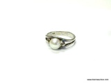 VINTAGE .925 AND PEARL RING