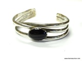ANTIQUE NATIVE AMERICAN .925 STERLING SILVER AND BLACK ONYX BRACELET. *LARGE AND HEAVY*