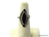 VINTAGE .925 STERLING SILVER BLACK ONYX AND MARCASITE RING