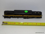 HO GAUGE VINTAGE PENNSYLVANIA BLACK AND YELLOW LOCOMOTIVE #5796 WITH WEAR FROM USE. OPEN STOCK. NO