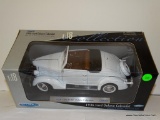 (S5) WELLY 1:18 SCALE 1936 FORD DELUXE CABRIOLET DIECAST IN THE ORIGINAL BOX.