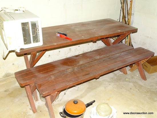 (DS) REDWOOD STAINED OUTDOOR PICNIC TABLE W/ BENCHES, 71''L 28''W 29.75''H
