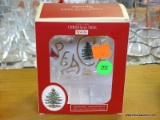 SPODE CERAMIC PEACE CHRISTMAS TREE ORNAMENT IN ORIGINAL BOX: 2.5