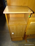 FAUX WOOD CABINET WITH 1 DOOR AND 2 SHELVES: 12.5