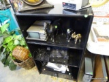 BLACK PAINTED BOOKCASE WITH 3 SHELVES: 25