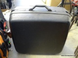 SAMSONITE HARD CASE ROLLING SUITCASE