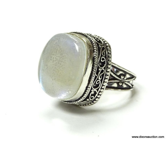 .925 STERLING SILVER AMAZING LARGE DETAILED DESIGNER MOONSTONE RING SIZE 7.75 (RETAIL $150.00)