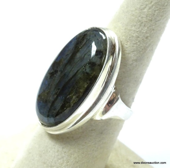 .925 STERLING SILVER AAA GORGEOUS LARGE AAA BLUE FIRE LABRADORITE RING SIZE 7 (RETAIL $89.00)