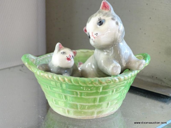 (WR) ANTIQUE SIGNED OCCUPIED JAPAN FIGURAL BASKET MOTHER CAT WITH 2 KITTENS IN THE BASKET. 4.25"