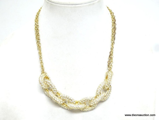 QUALITY CRYSTAL SET HEAVY GOLD TONE CABLE STATEMENT NECKLACE. 19" LONG WITH 3" EXTENDER. IN VERY