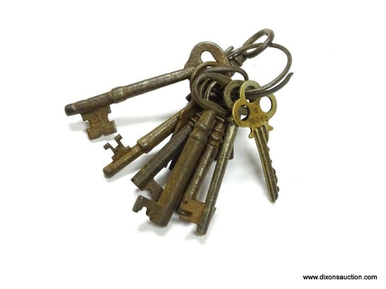 10- ANTIQUE KEYS