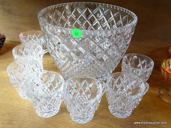 (A1) VERY NICE DIAMOND QUILT PATTERN LEAD CRYSTAL PUNCH BOWL 9"X6.75" AND 7 MATCHING PUNCH CUPS, 1