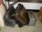 (TABLES) LOT OF MIXED CARRY ON BAGS AND TOTES