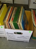 (TABLES) BOX OF 33 RPM RECORDS: DIANA ROSS. THE SUPREMES. BARBRA STREISAND. CONNIE FRANCIS. ETC.