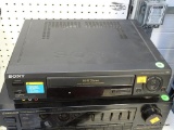 (TABLES) SONY SLV-688HF VHS PLAYER WITH CORD AND REMOTE