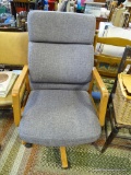 (ROW 4) MAPLE AND UPHOLSTERED OFFICE ARMCHAIR: 23