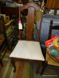 (ROW 4) OAK AND UPHOLSTERED QUEEN ANNE SIDE CHAIR: 19