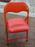 (TABLES) SMALL RED CHILDS FOLDING CHAIR