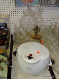 (TABLES) MISC. LOT: GEORGE FOREMAN CONTACT ROASTING MACHINE WITH MANUAL. OIL LAMP: 18