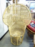 (R6) VERY NICE LARGE WICKER PEACOCK CHAIR IN EXCELLENT CONDITION. MEASURES 40
