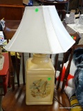 (R4) COMPOSITION LAMP WITH PAINTED DUCKS. NEEDS A LITTLE TLC. HAS SHADE AND FINIAL: 14
