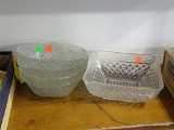 (R6) LOT OF 4 GLASS BOWLS AND 1 SQUARE CANDY DISH: 8