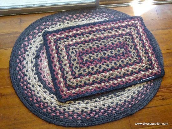 (DR) BRAIDED RUG IN BLUE, WHITE, AND PINK.. INCLUDES MATCHING SCATTER RUG.