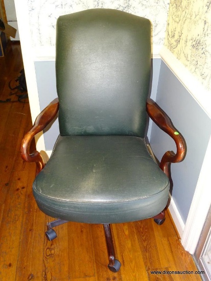 (DR) MAHOGANY AND PLEATHER ROLLING AND ROCKING OFFICE ARMCHAIR: 27.5"x30"x43"