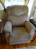 (LR) LA-Z-BOY ROCKING RECLINING ARMCHAIR: 37