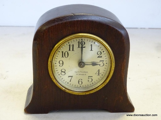 MINI SETH THOMAS SHELF CLOCK. MEASURES 4.5"T X 4.75"W